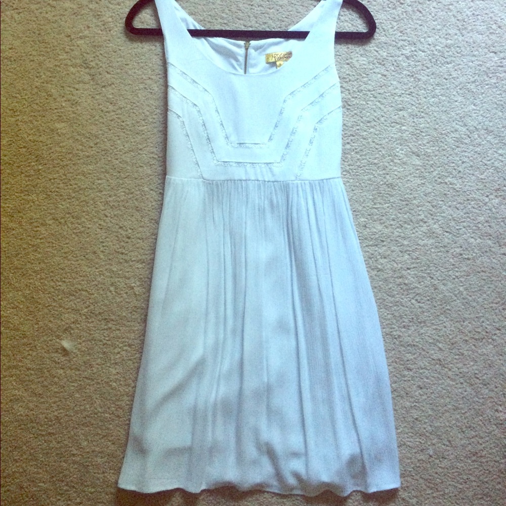 Pretty, light weight dress, perfect for graduation